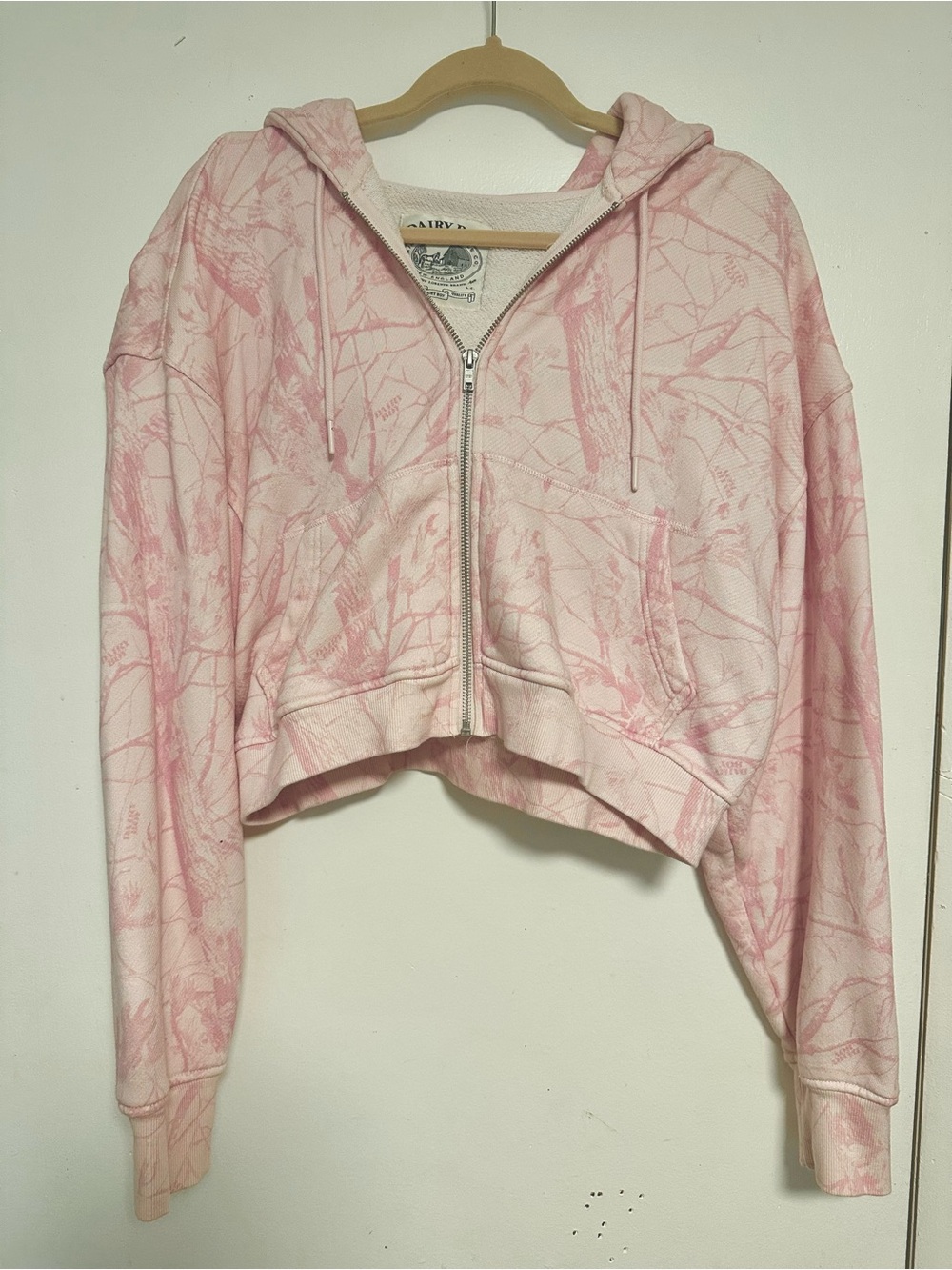 Cropped Pink Zip Hoodie with Subtle Allover Print